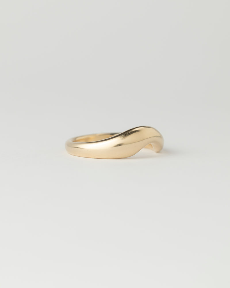 Dune Ring - Plain - Yellow Gold