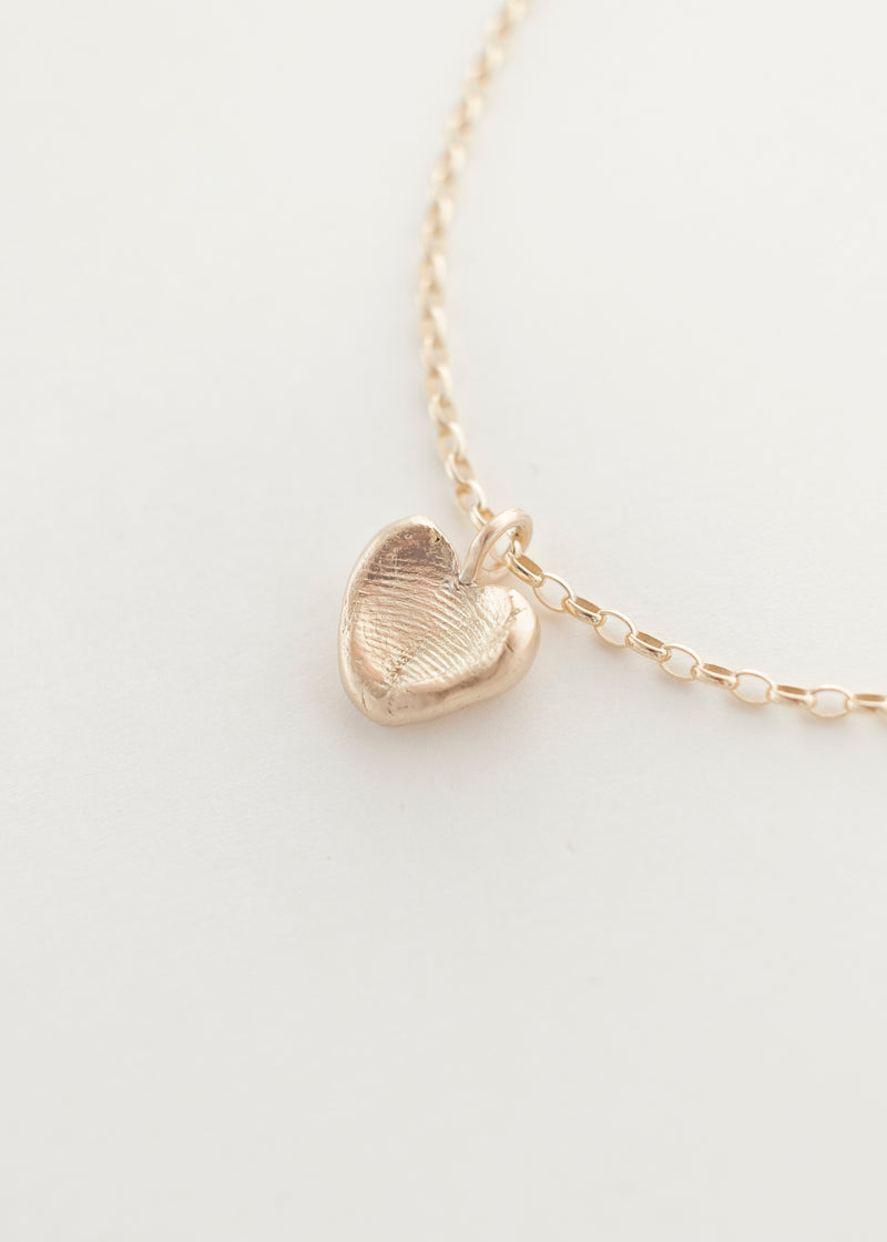 Mini fingerprint loveheart pendant gold