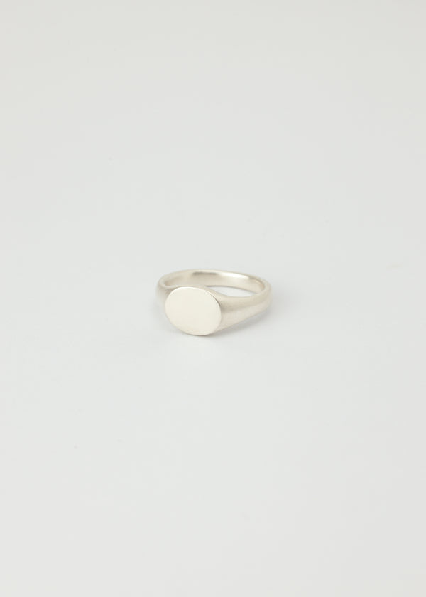 Mini round signet ring silver
