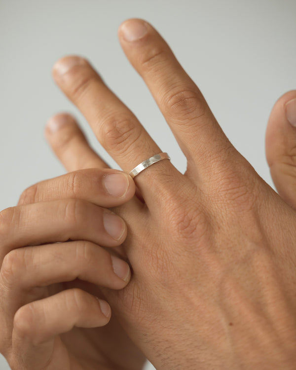 Fine textured band silver