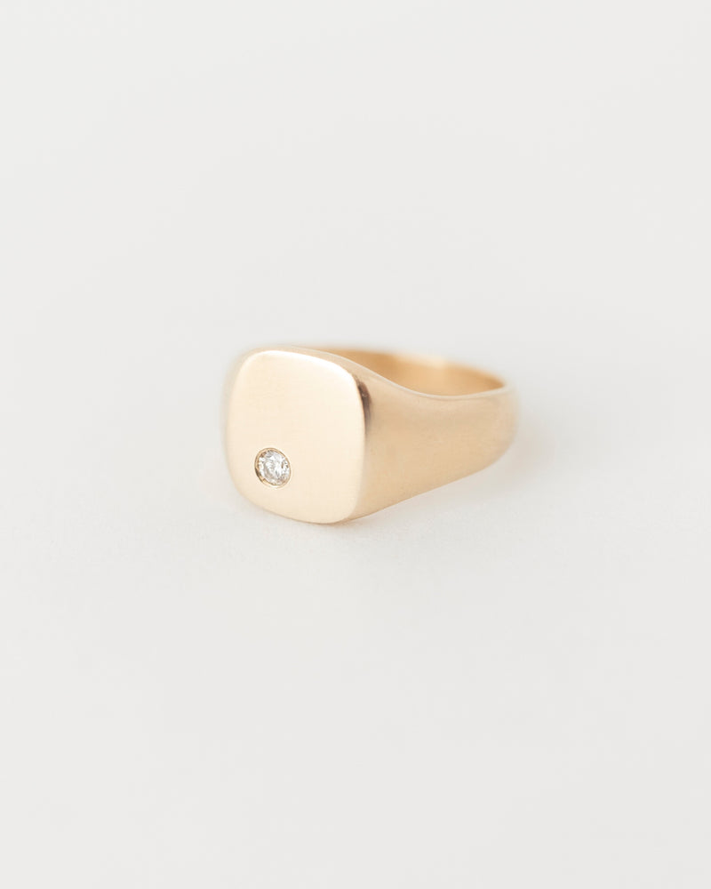 Nova Signet Mini Une Yellow Gold