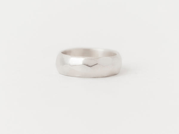 Astral Ring White Gold