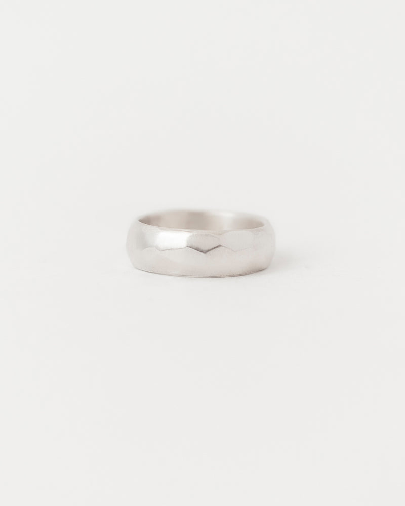 Astral Ring White Gold