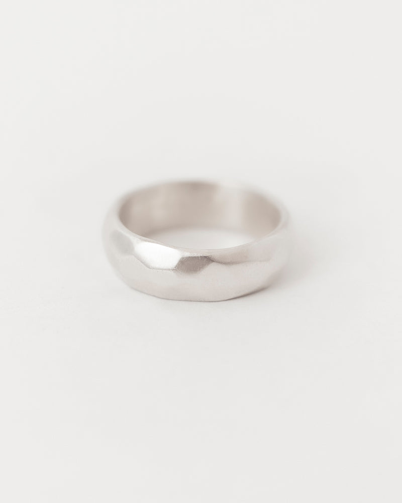 Astral Ring White Gold