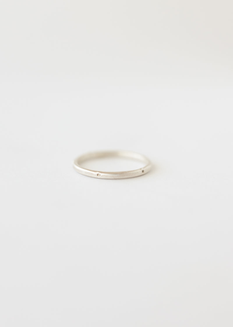 Daisy chain ring silver