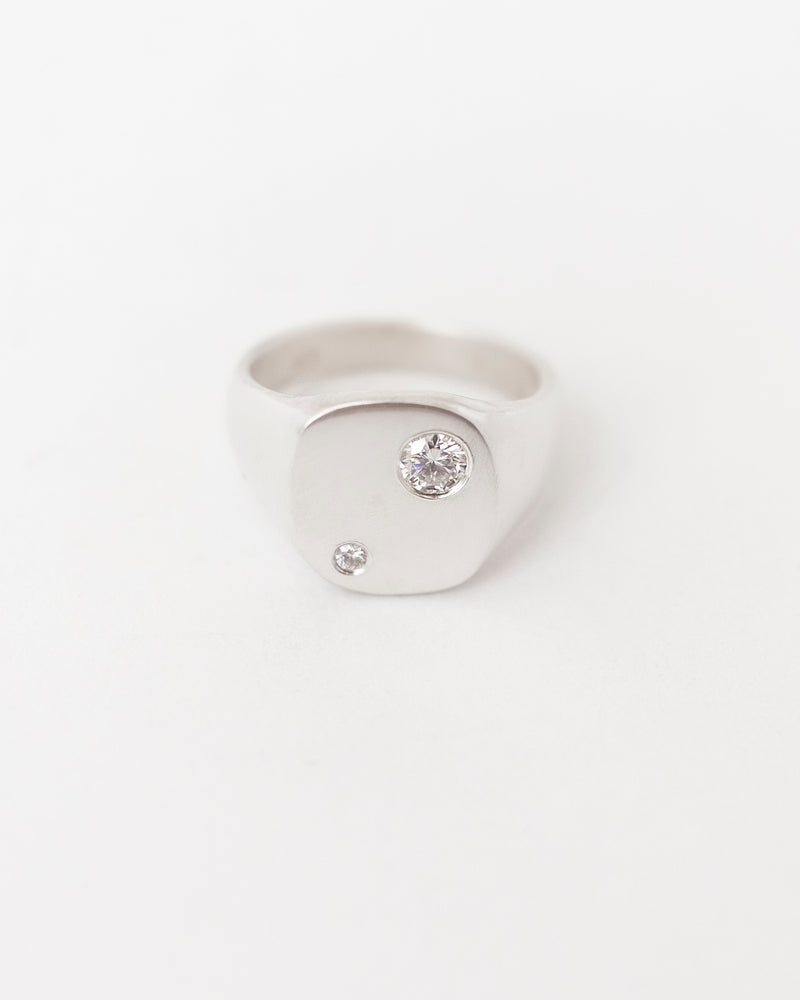 Nova Signet Deux White Gold