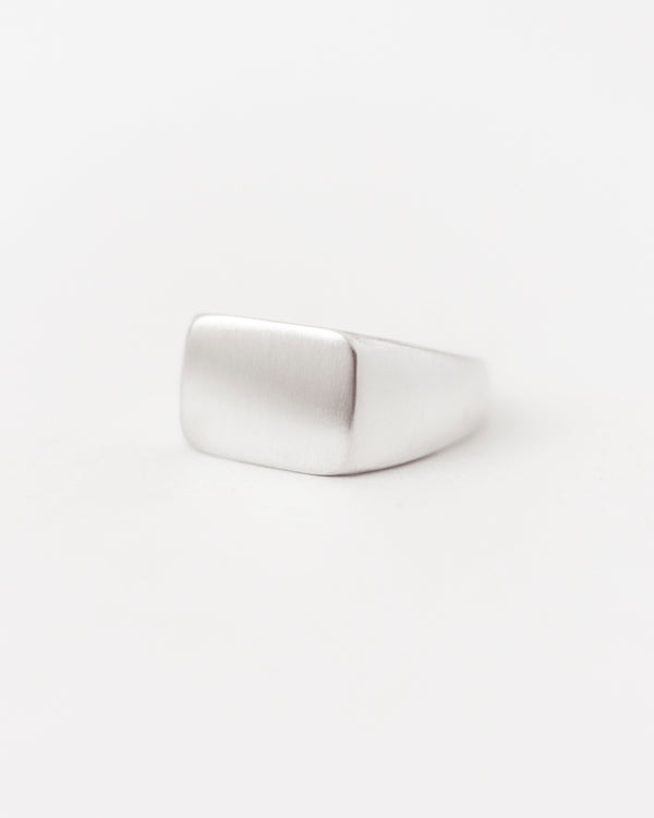 Ellipse Signet White Gold