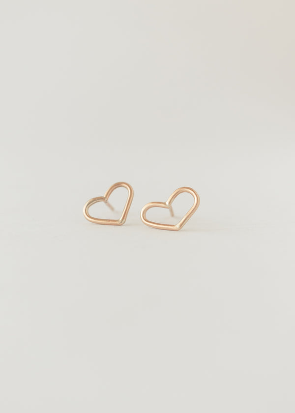 Loveheart wire studs gold