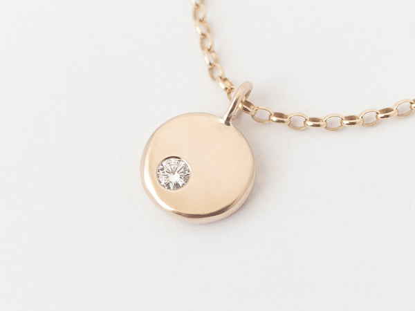 Lune Necklace Une Yellow Gold