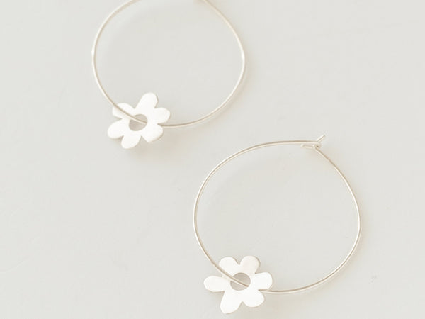 Holy daisy hoops silver - ready to ship