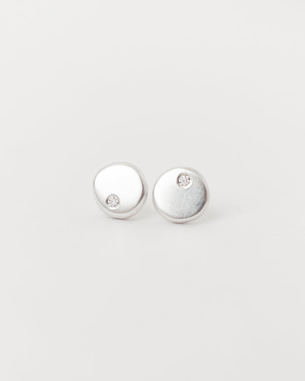 Lune Studs Une Silver
