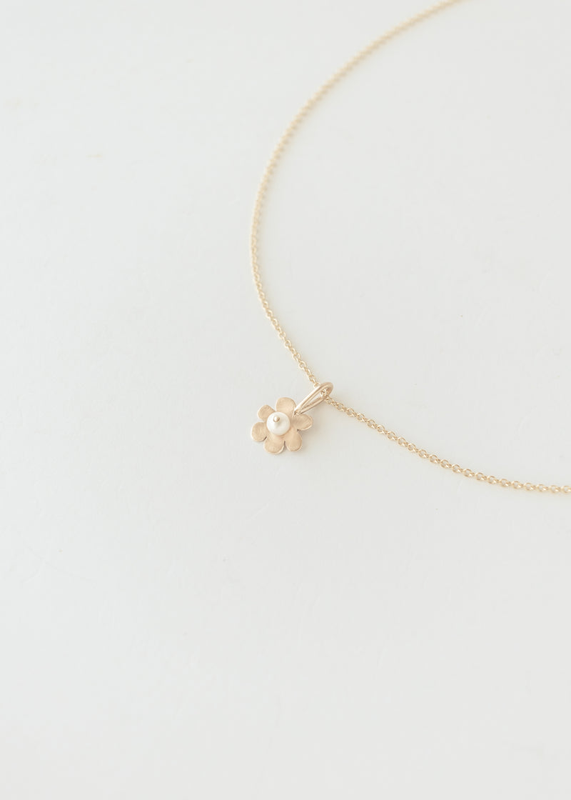Marguerite pendant gold - ready to ship