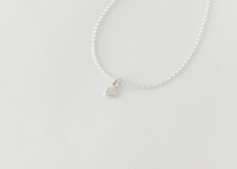 Coeur - Love Charm Necklace Plain Silver