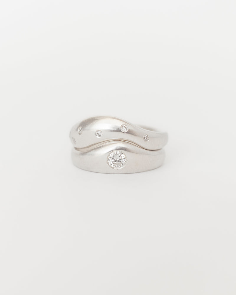 Aurore Une + Wave Constellation Stack White Gold