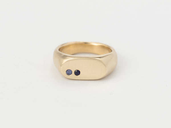 Oval multi-gemstone signet ring gold