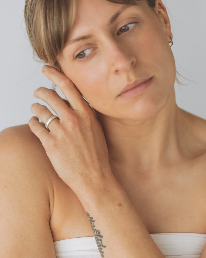 Molten ring silver