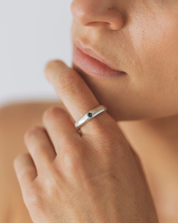 Molten birthstone ring silver