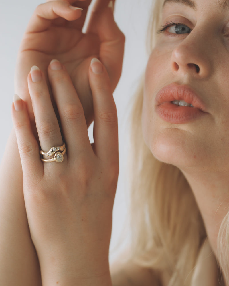Horizon Ring - Diamonds - White Gold