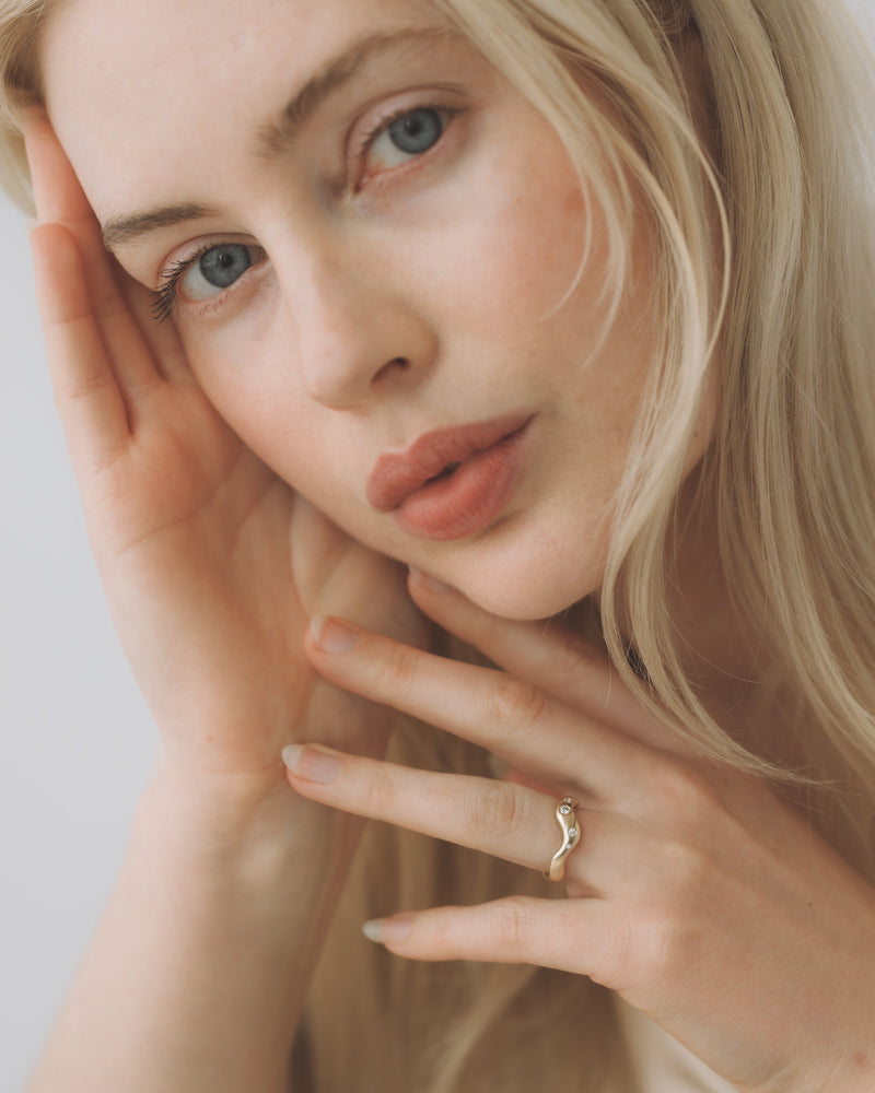 Horizon Ring - Diamonds - Yellow Gold