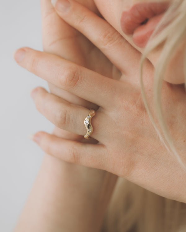 Horizon Ring - Diamonds - Yellow Gold