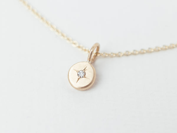 Mini birthstone necklace gold