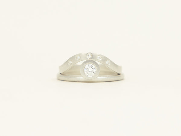 Diamond Signature Stack - white gold