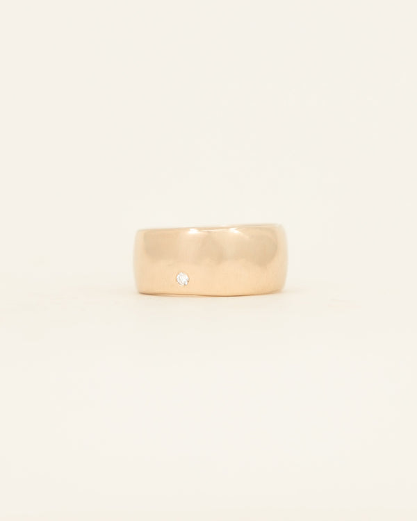 Extra Wide Band - yellow gold - with single stone