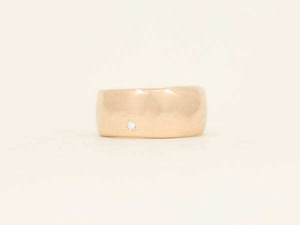 Extra Wide Band - yellow gold - with single stone