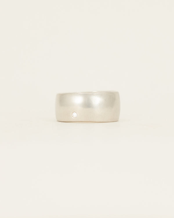 Extra Wide Band - white gold - with single stone