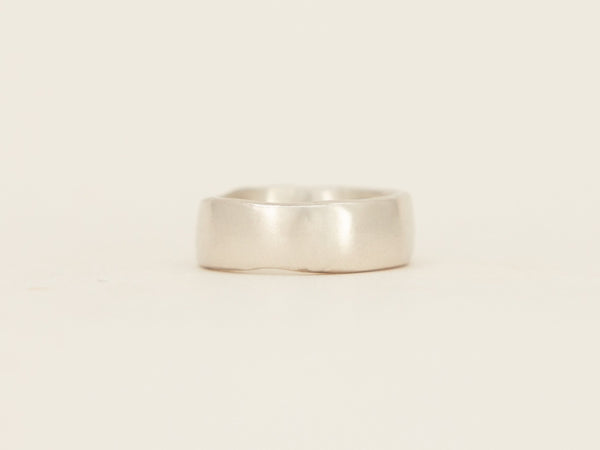 Wide Band - white gold