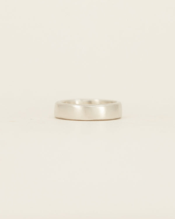 Medium Band - white gold