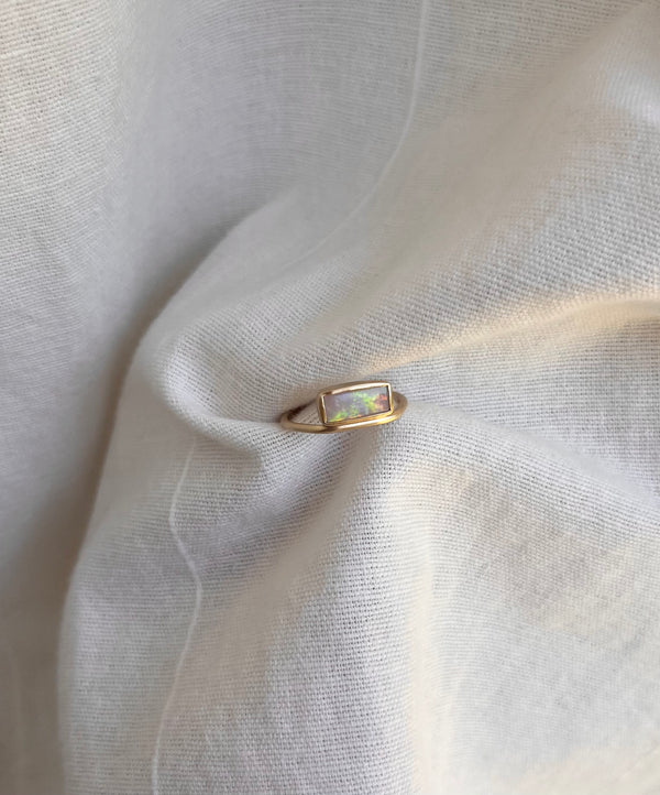 Opal ring gold 3 (rectangle) - size Q 1/2