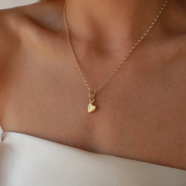 Coeur - Love Charm Necklace Plain Gold