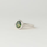 Névé Solitaire - Oval Parti Sapphire - White Gold