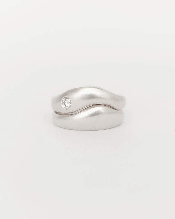 Aurore Plain + Wave Une Stack White Gold