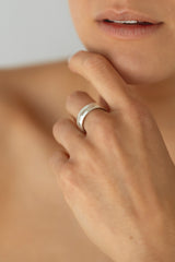 Astral Ring White Gold