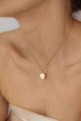 Lune Necklace Une Yellow Gold