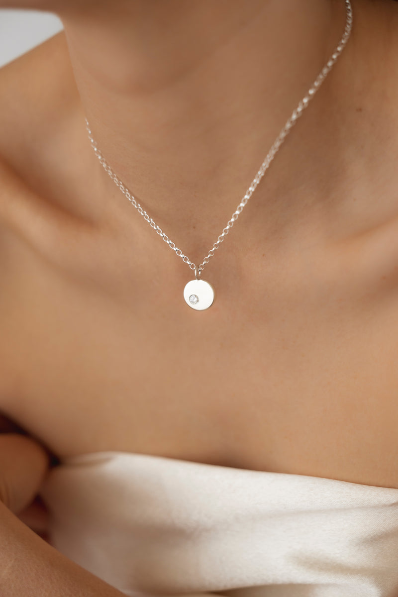 Lune Necklace Une White Gold