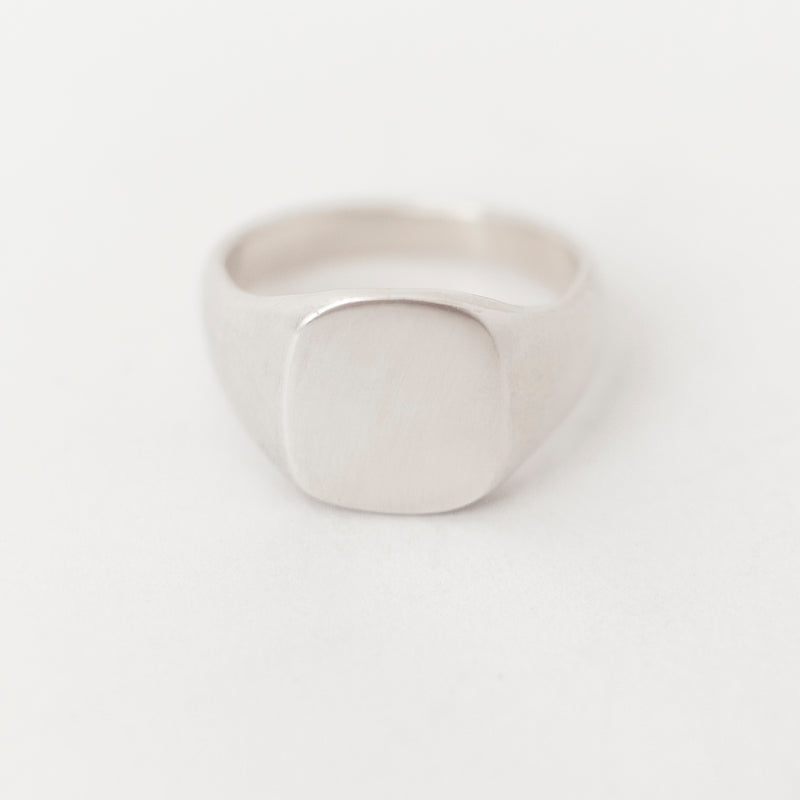 Nova Signet Mini White Gold