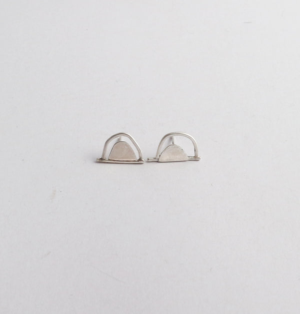 Double arch studs silver