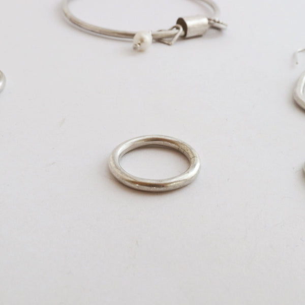 Silver rings online shops near me