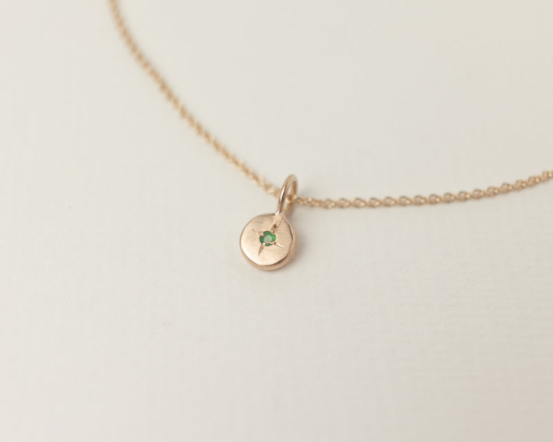 Mini emerald necklace gold