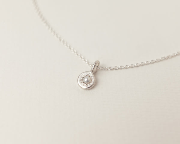 Mini pearl necklace silver