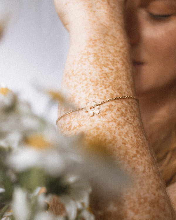 Holy daisy bracelet gold