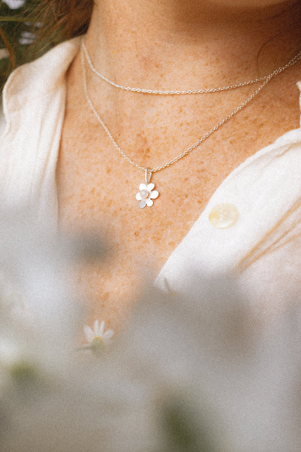Marguerite necklace silver