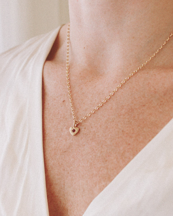 Mini loveheart necklace gold