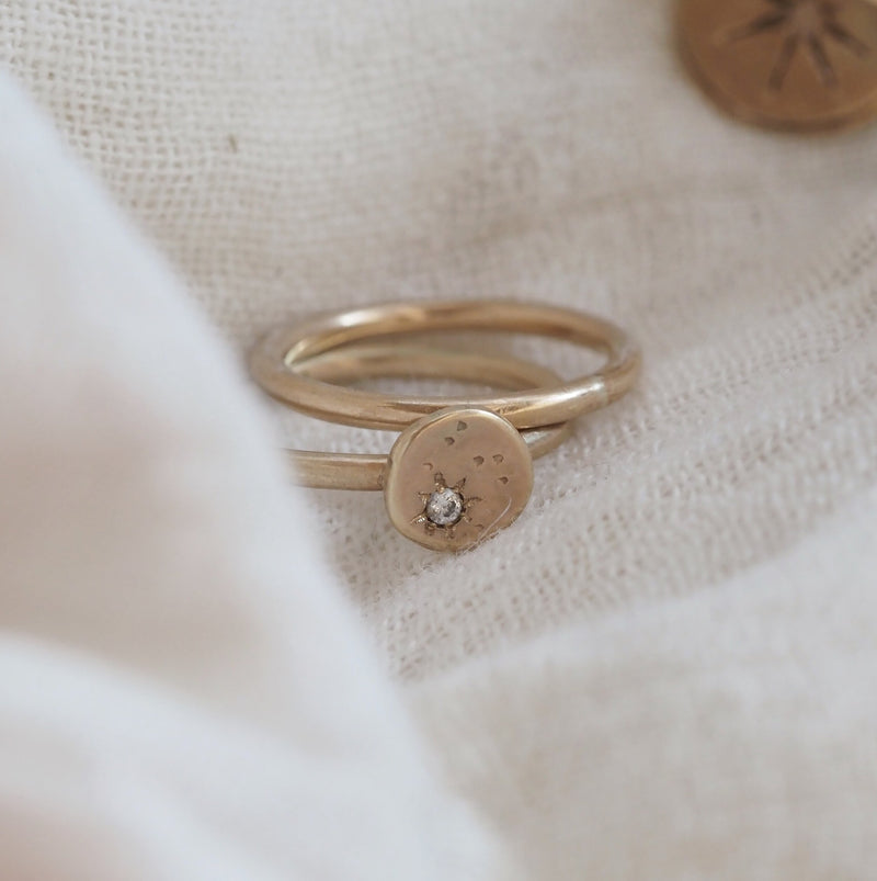 Lone star ring gold