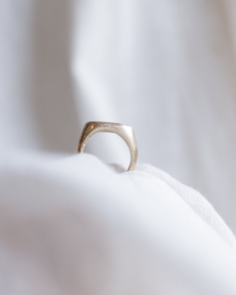 Oval multi-gemstone signet ring gold