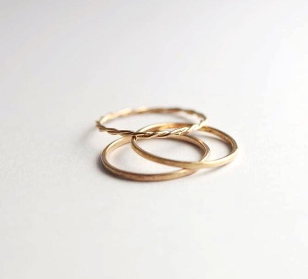 Twisted wire ring gold - wholesale