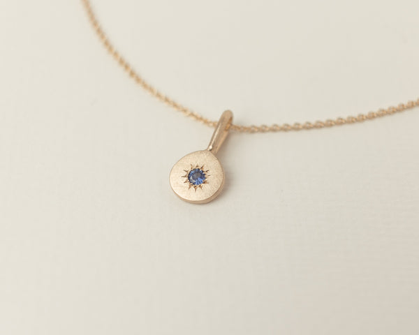 Sapphire necklace gold